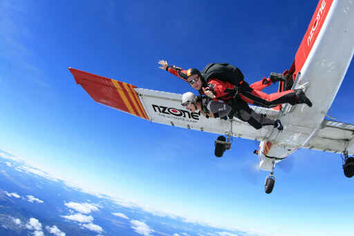 Tandem Skydive from 15,000ft.
