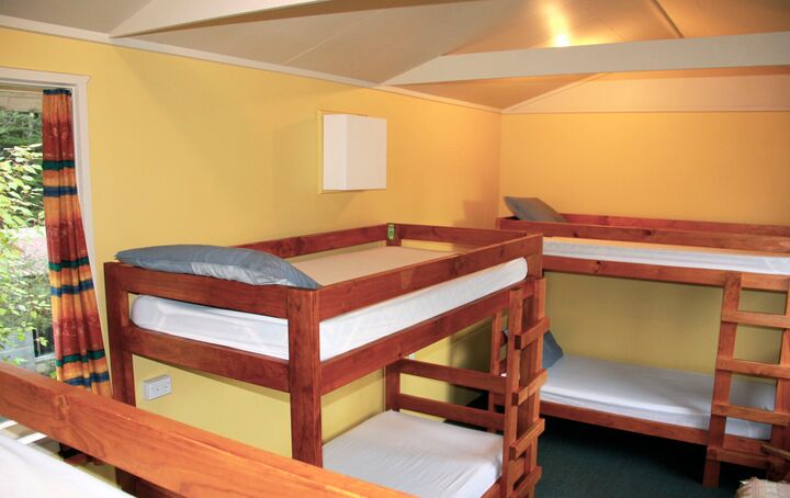 Sleep 6 per Dorm
