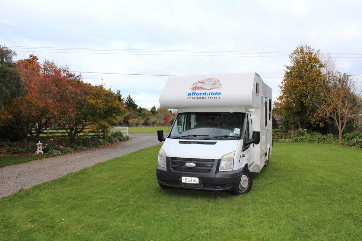 Affordable Motor Home Rentals 4Berth Consort