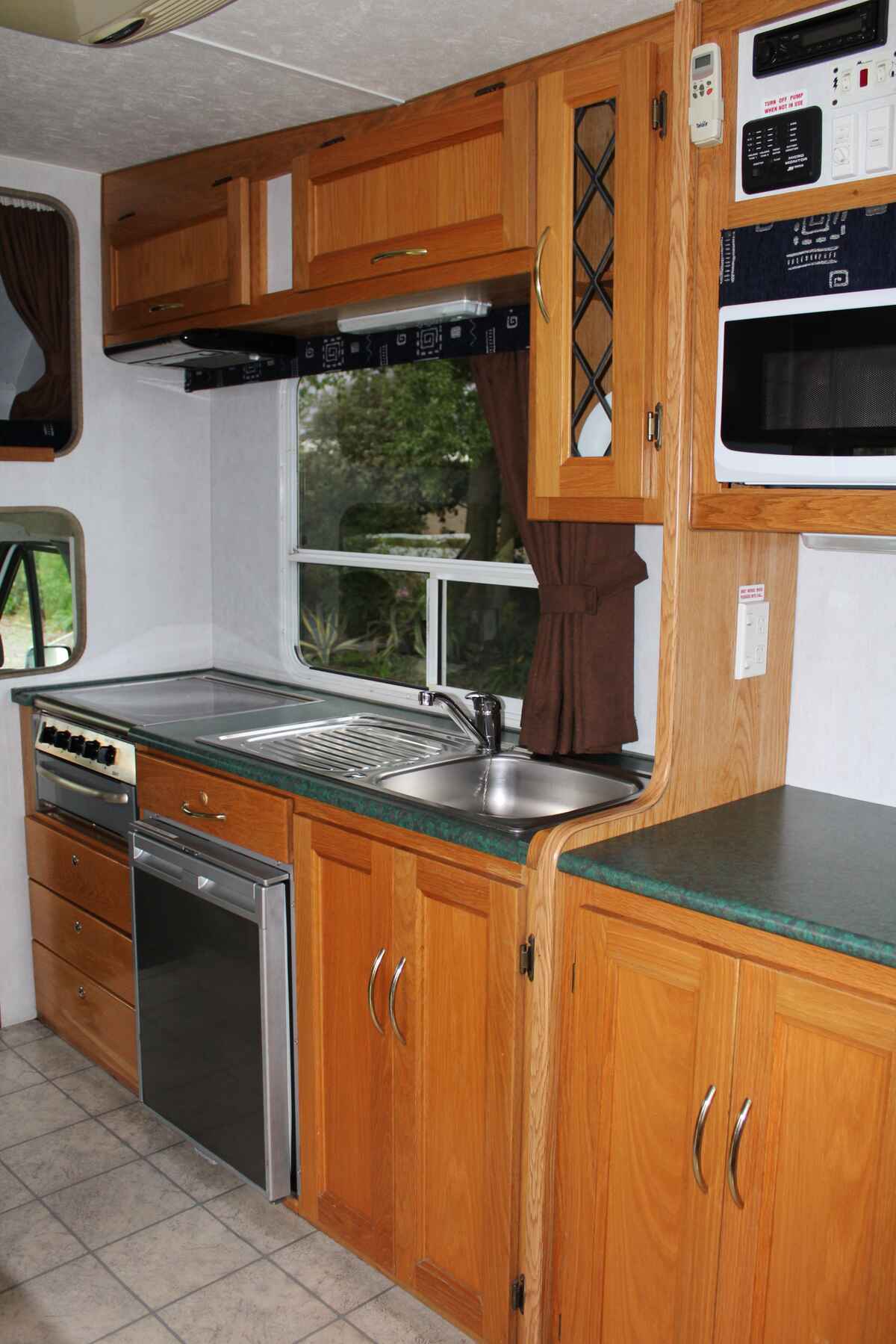 Affordable Motor Home Rentals 4Berth Consort