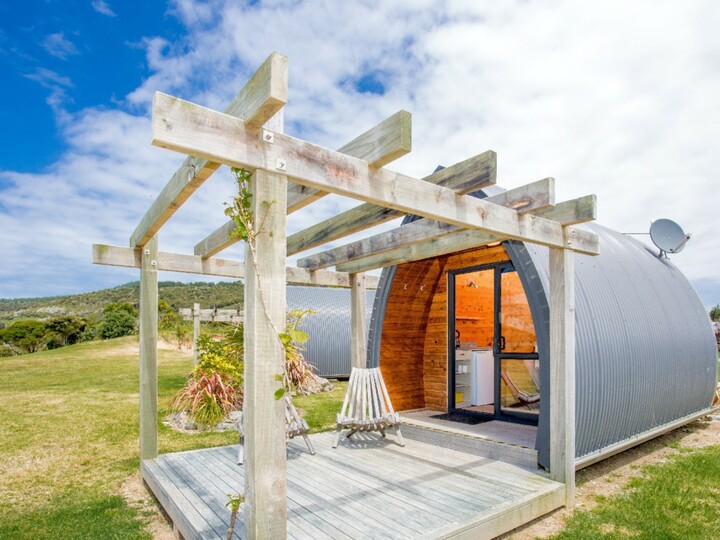 Deluxe Cabin – Twin Bed