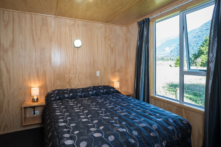 Deluxe 2 Bedroom Motel