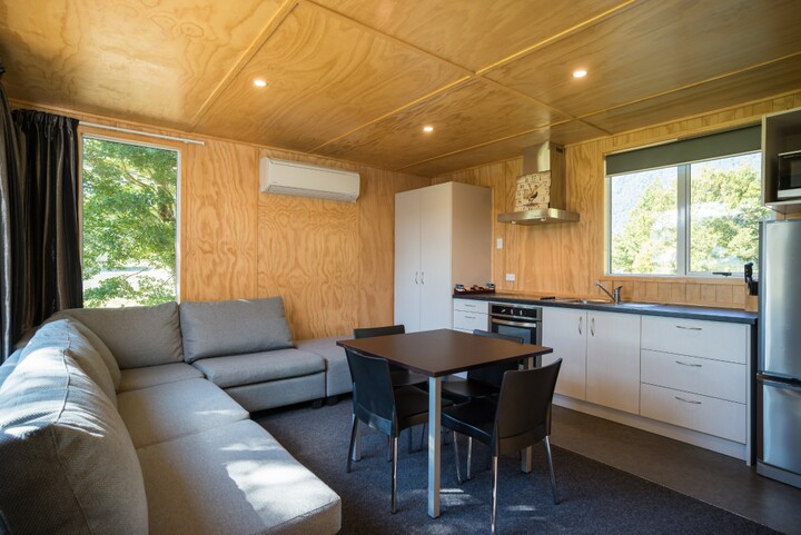 Deluxe 2 Bedroom Motel