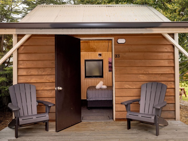 Economy Cabin - Sleeps 4
